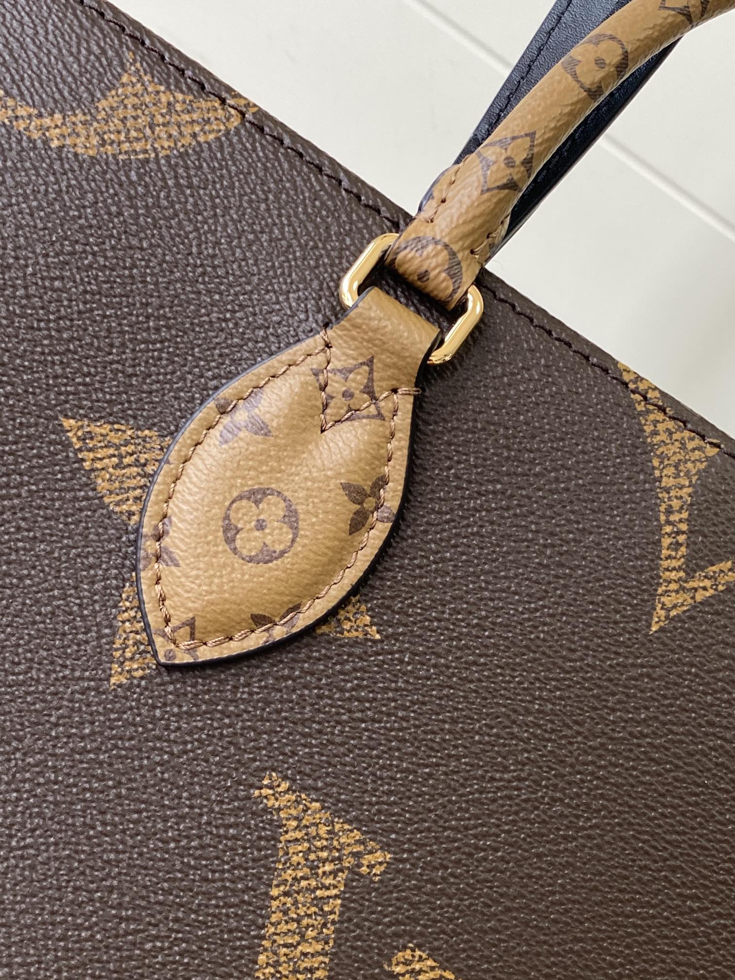 Louis Vuitton Shopping Bags